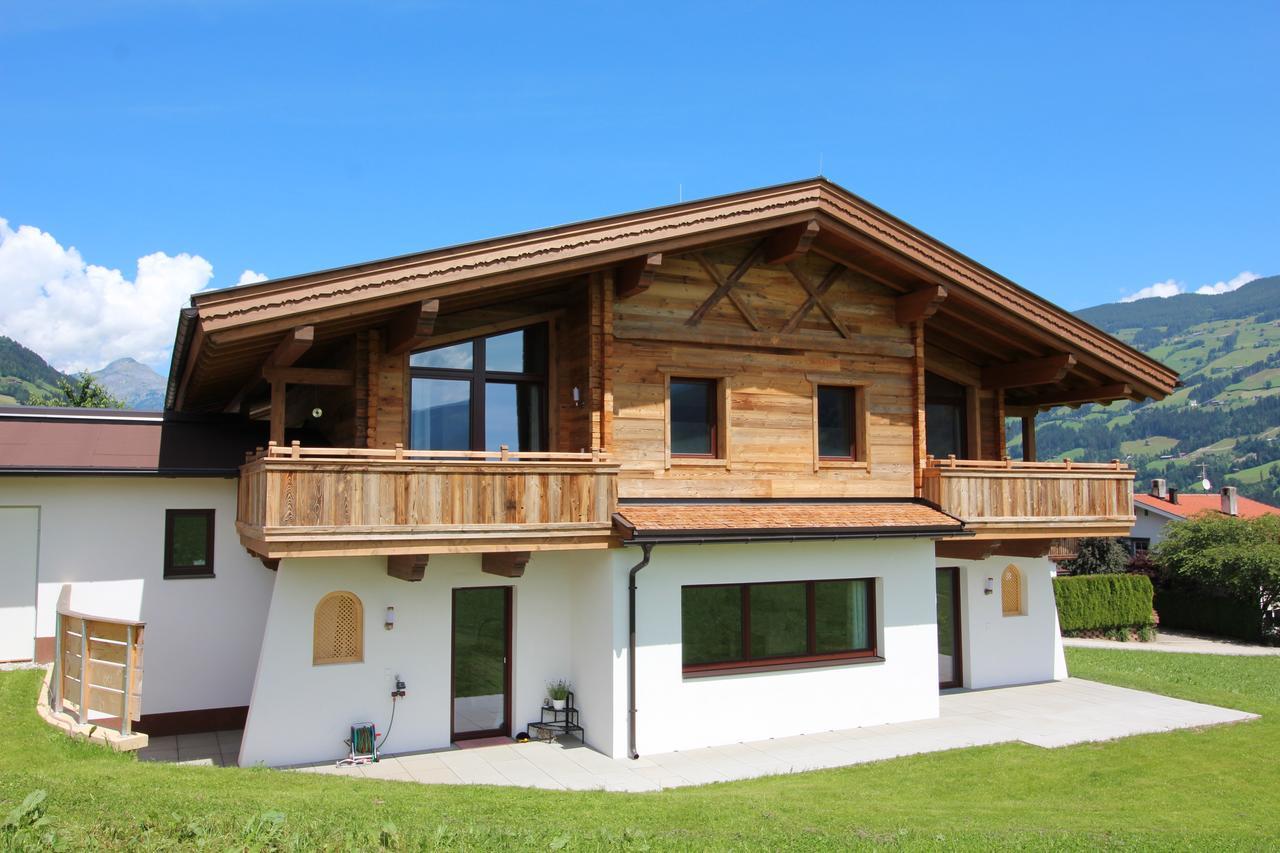Chalet Fügen Екстериор снимка